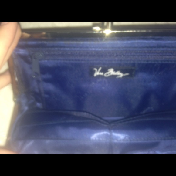 Sold! Vera Bradley Happy Snails Wallet - Picture 3 of 3