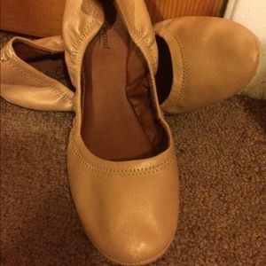 Lucky Brand Nude Flats size 10