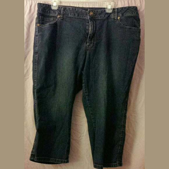 👖👖👖Avenue denim capris🌟🌟🌟