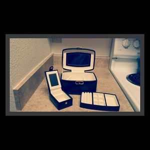 ● SOLD ● 3 Piece Genuine Leather Jewelry Case