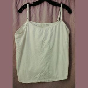 💕👕White Avenue tank top