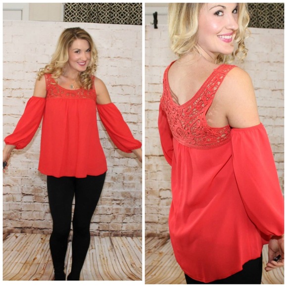 🆕 Crochet Detail Open Shoulder Sexy Top in Red!