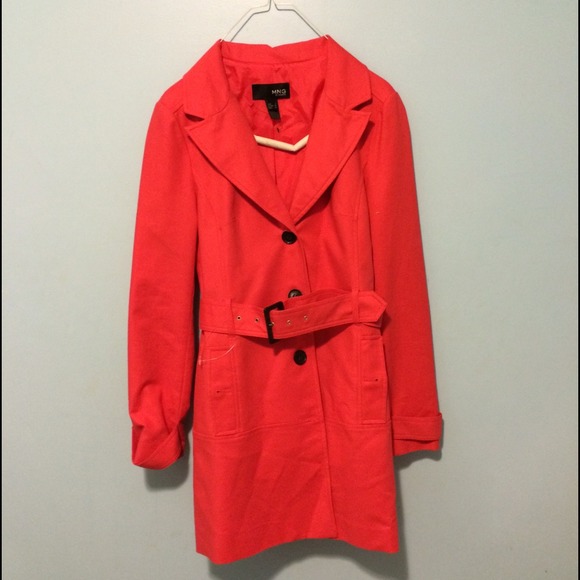 Super cute trench coat!!