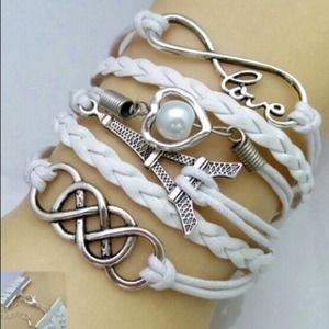 Leather wrap charm bracelet "Eiffel Tower"