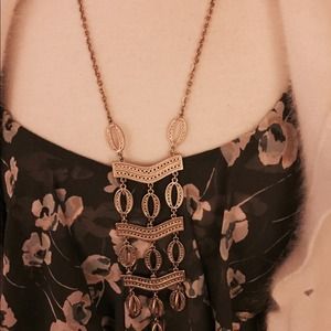 Gold colored Kimberly necklace