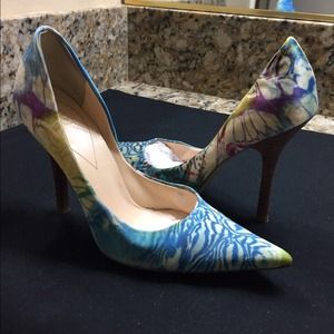 Guess multi colored heels Size 8