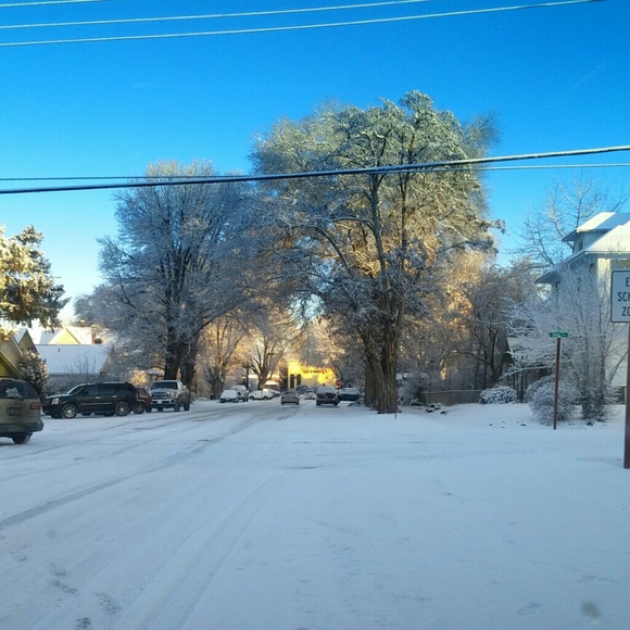 ❄WOKE UP TO THIS YESTERDAY ELLENSBURG, WA. - Picture 1 of 4