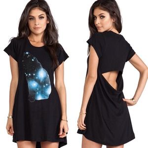 I NEED THIS DRESS!