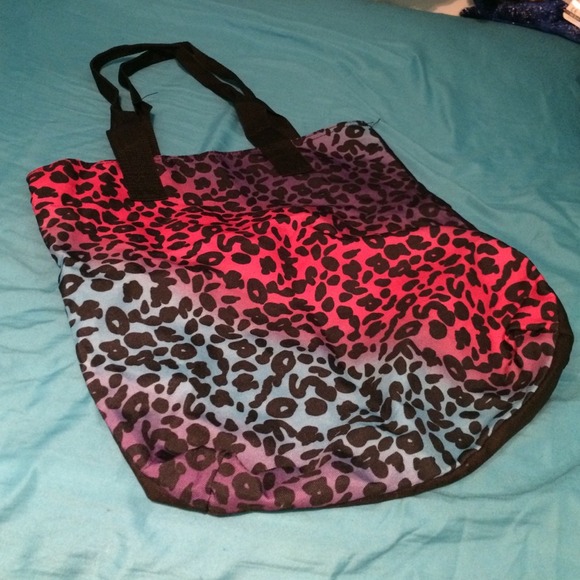 Purple, blue, and hot pink cheetah print handbag - Picture 1 of 3