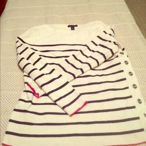 Tommy Hfiger side button sweater