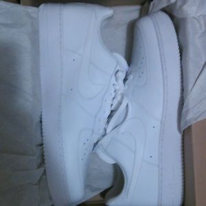 A brand new pair of nike shoes.