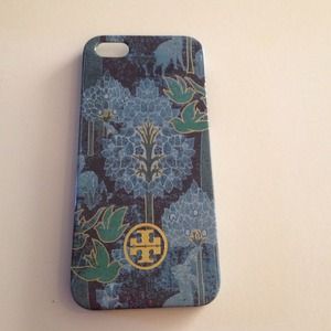 Tory Burch iPhone 5 hard shell case