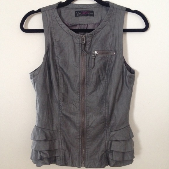 🎉HP🎉 Zara Faux Leather Vest