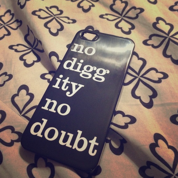 Black and white iPhone 5/5s case - Picture 1 of 2