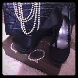 💥sale💥Bebe Pumps