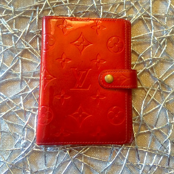 Louis Vuitton Black Medium Mm Agenda Planner In Monogram Mat Vernis Listed  By Lori W - Tradesy