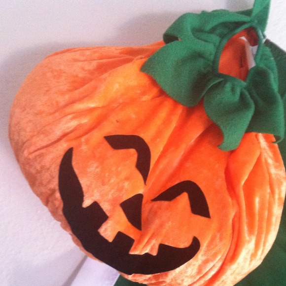Baby pumpkin costume 💥