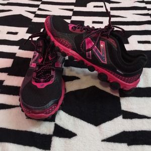 New balance shoes