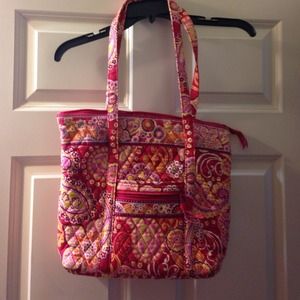 Vera Bradley tote bag