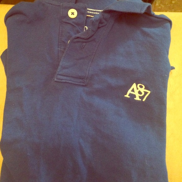 XS Aeropostale shirt!