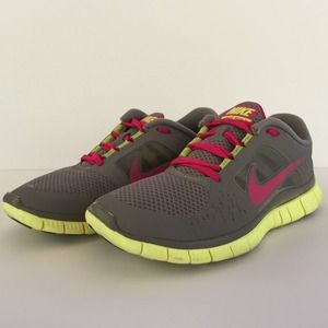 Nike Free Run 3 in gray/pink