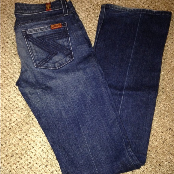 7 For All Mankind Flynt pocket jeans. Size 26.