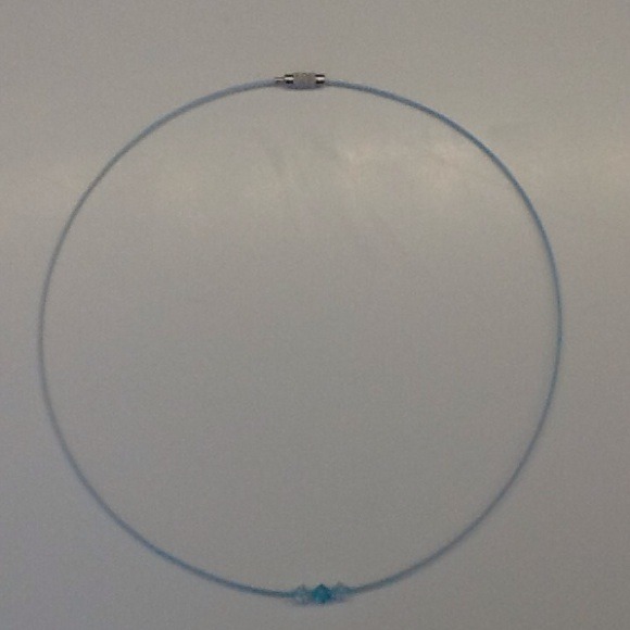 Turquoise wire necklace with Swarovski crystals