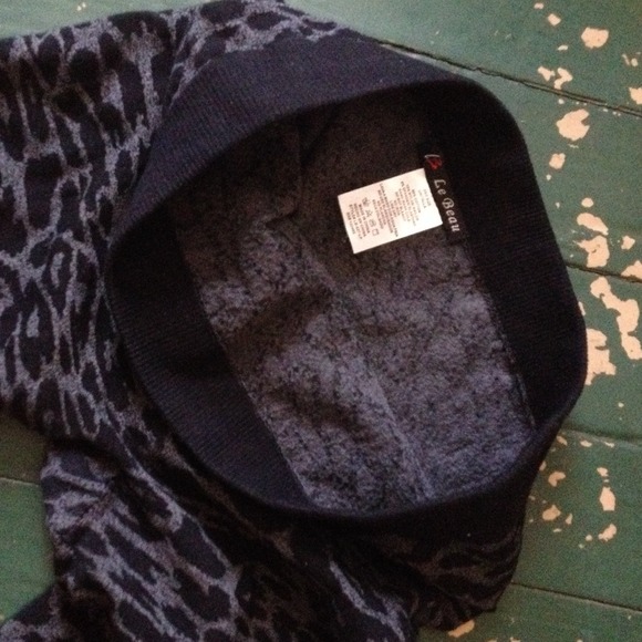 Sale!! Cheetah print leggings - Picture 3 of 3