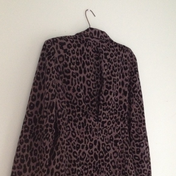 🔴SOLD IN BUNDLE🔴 - Picture 2 of 4