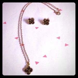 Leopard clover necklace and earrings set