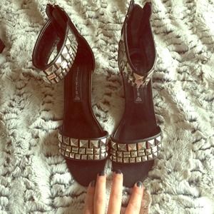 Steve Madden Marlaina Sandal!