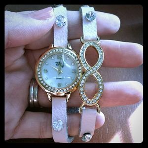 *BUNDLE* Wrap around watch bundle. NWOT