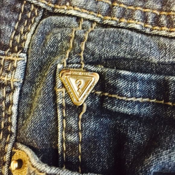 Dark rinse guess jeans - Picture 2 of 3