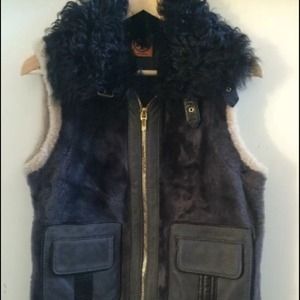 TORY BURCH Hiltibrand shearling giilet