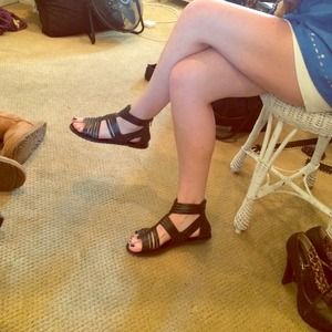 ✖️✖️Gladiator Urban Outfitters strap sandals✖️✖️