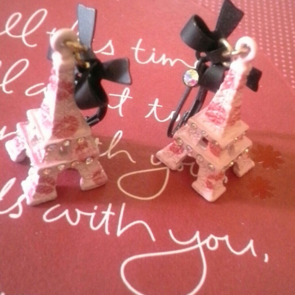 Betsey Johnson Eiffel tower earrings