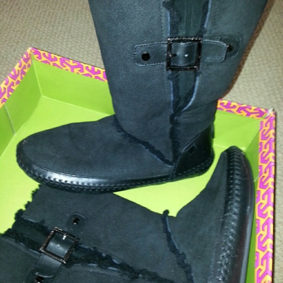 Tory Burch Ugg Style Boots