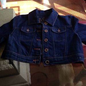 Cropped denim jacket