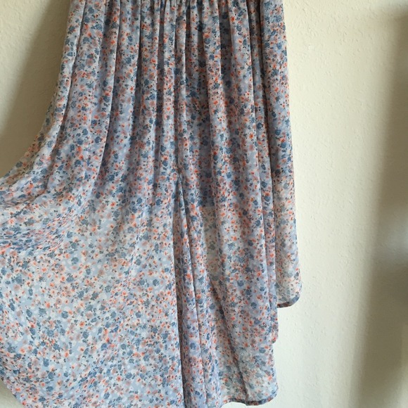 Hi-Low Floral Skirt - Picture 3 of 3