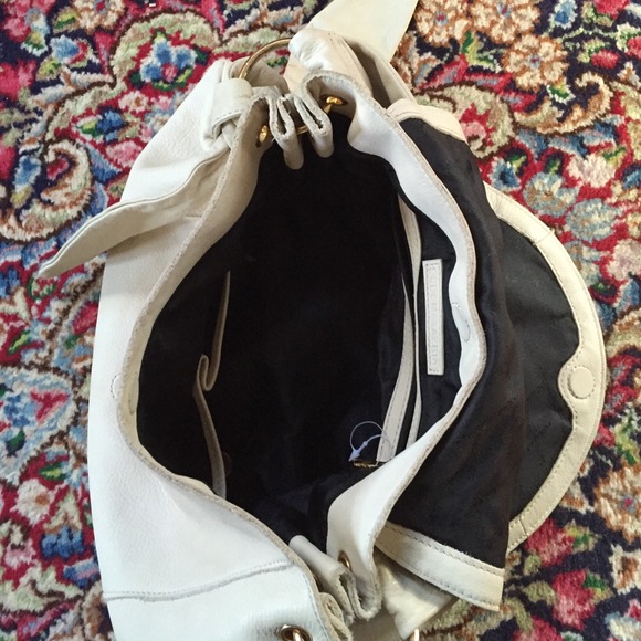 Handbag - Picture 3 of 4