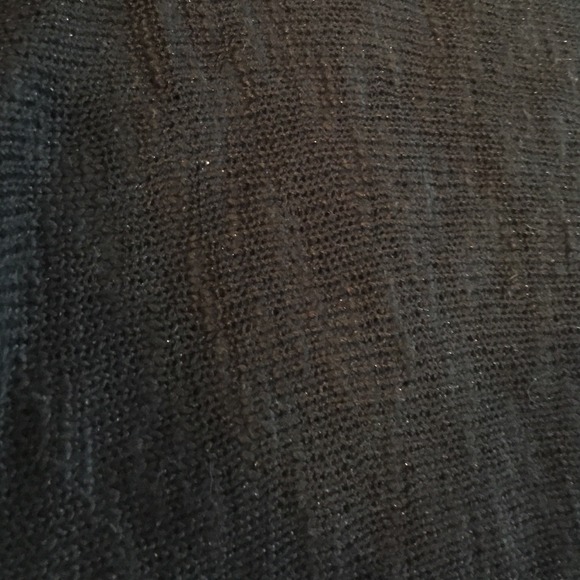 Black off the shoulder (or on) top - Picture 2 of 2