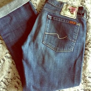 Seven for all mankind crop capris!