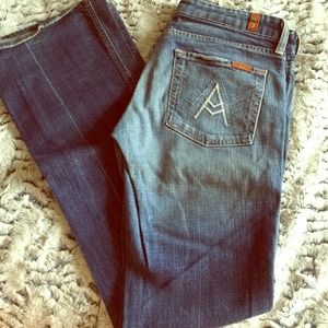 Seven for all mankind white A pocket jeans!