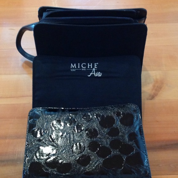 Miche Handbags - Miche Petite Purse with three covers