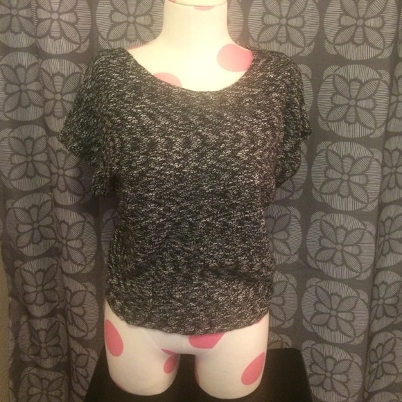 Black &white marble sweater tee