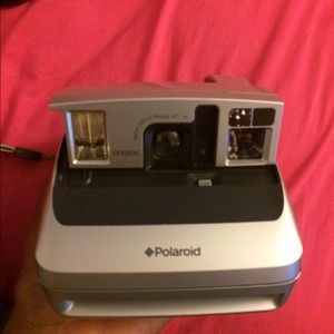 Polaroid one600