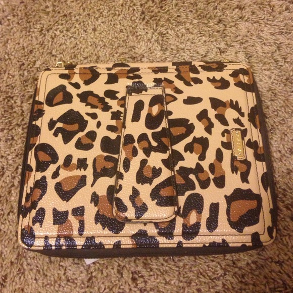 iPad Case - Picture 2 of 4