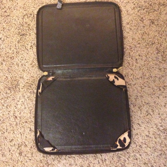 iPad Case - Picture 3 of 4