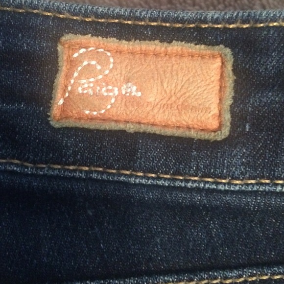 Paige Skyline Skinny Jeans!