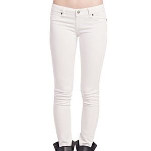 White wet seal jeans😍